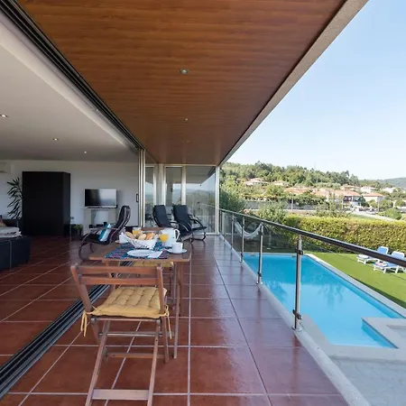 Lovelystay - Casa Guimas Holiday home *