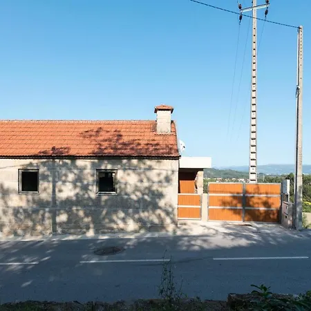 Lovelystay - Casa Guimas *